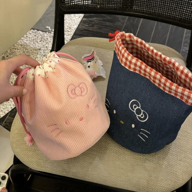 Sanrio Hello Kitty Portable Co - đánh giá và giá Travel Accessories Set