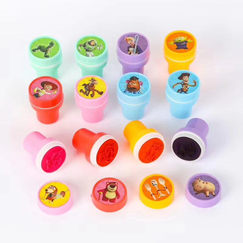 2026@@Cartoon Toy Story Stamp  - đánh giá và giá Travel Accessories Disney