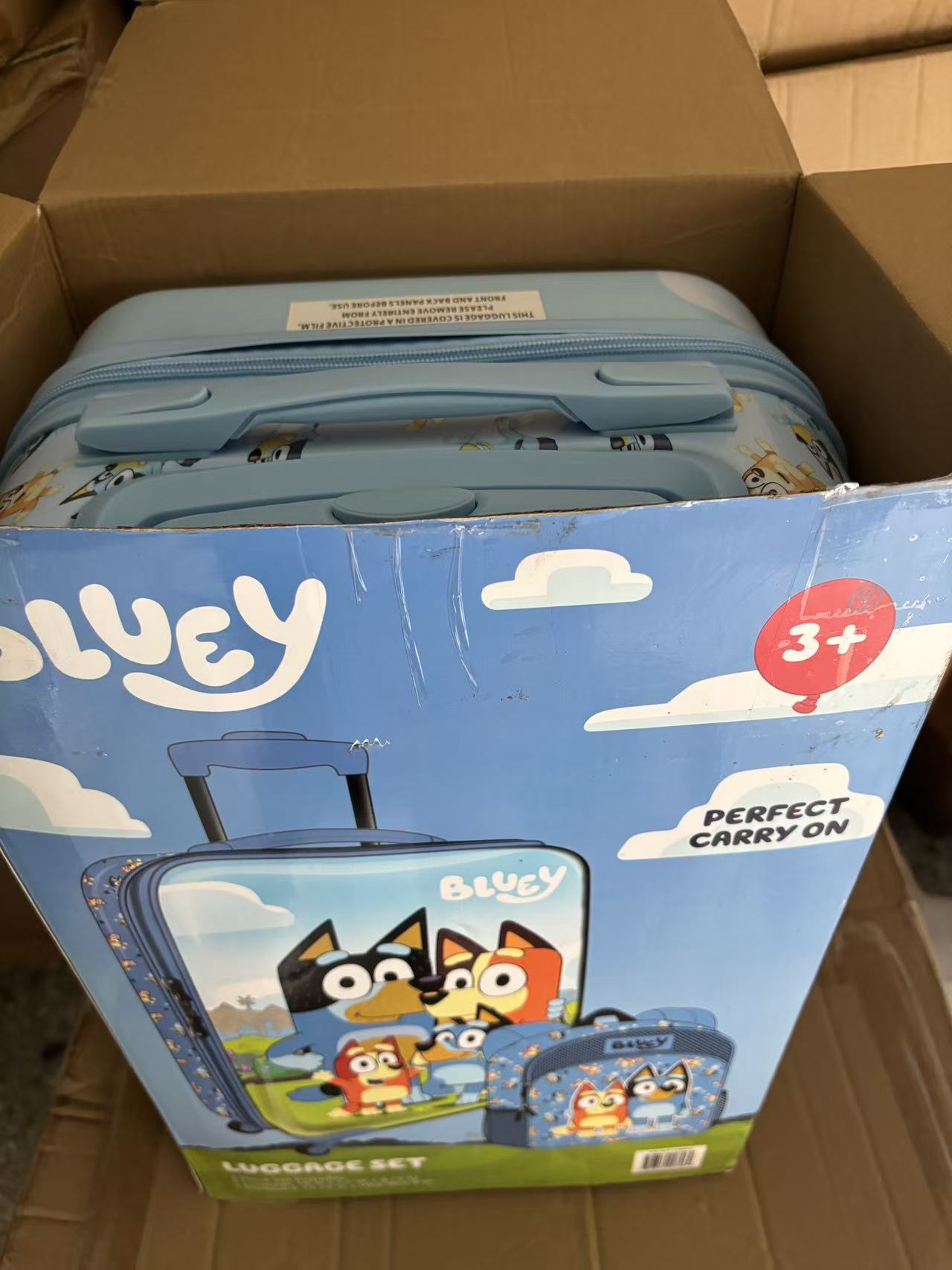 Original Bluey Mario HelloKitt - đánh giá và giá Travel Accessories Disney